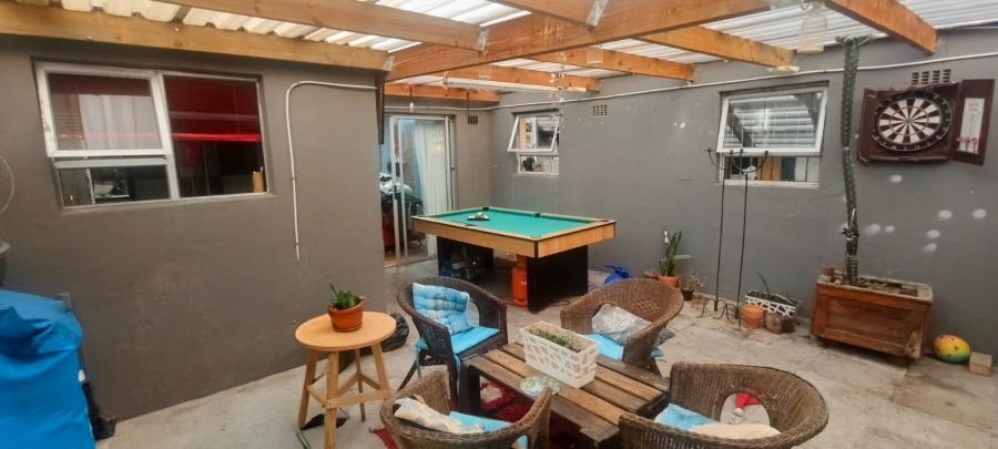 3 Bedroom Property for Sale in Portlands Western Cape